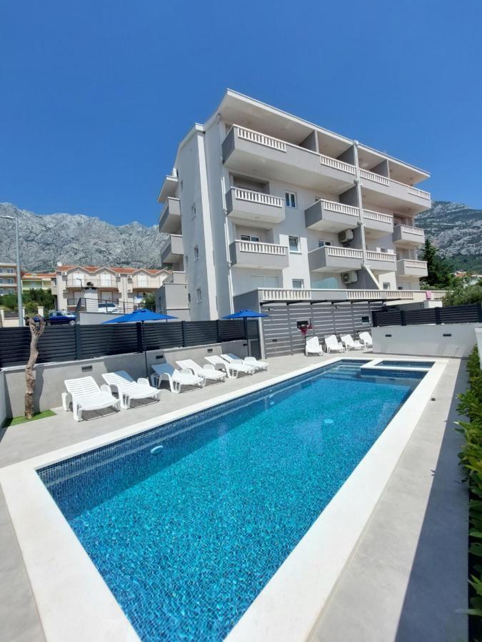 Apartments Villa Nova With Pool Макарска Экстерьер фото